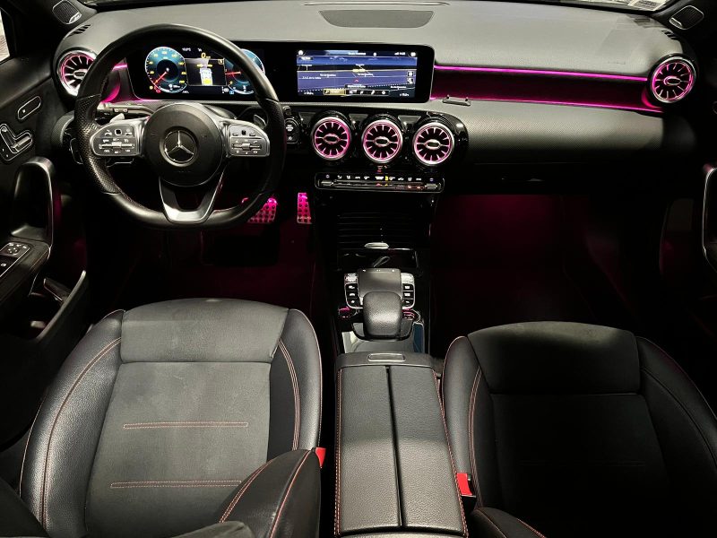 MERCEDES CLASSE A A 200d 150cv Pack AMG , Caméra , Toit ouvrant , Sieges éléctriques chauffants 