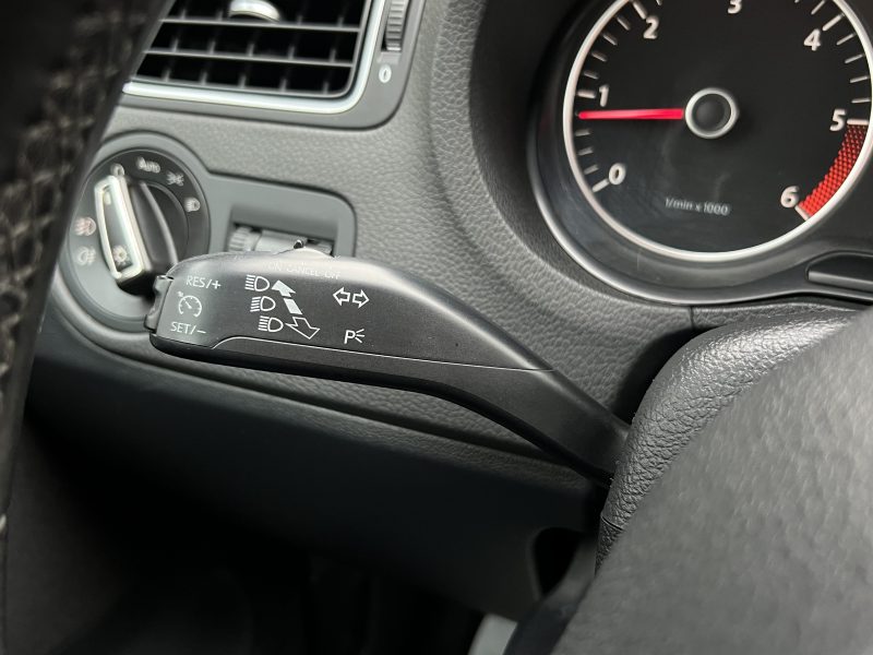 VOLKSWAGEN POLO 5 V 1.6 TDI 90 Cv SPORTLINE / ECRAN TACTILE ANDROID CRIT AIR 2 - GARANTIE 6 MOIS