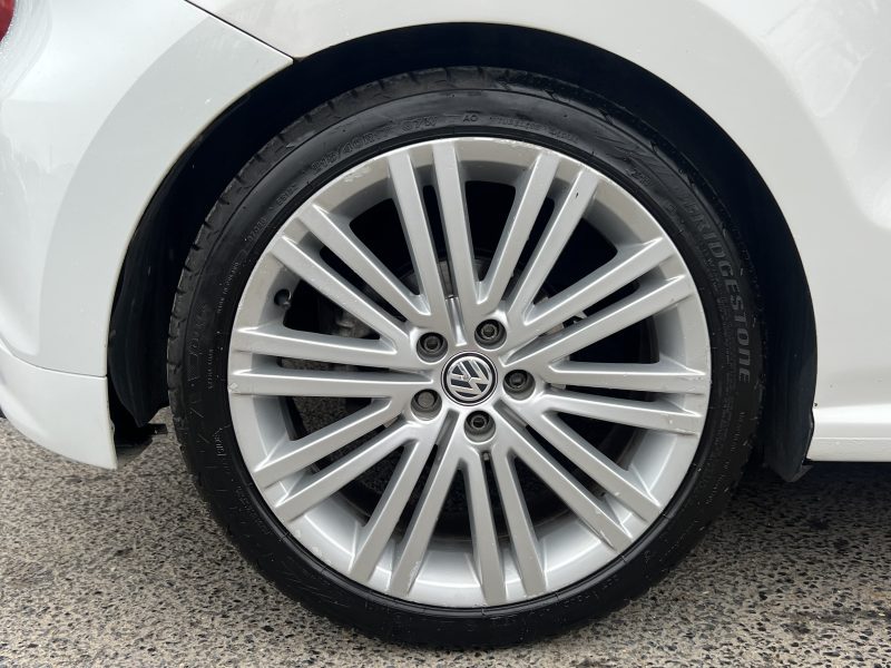 VOLKSWAGEN POLO 5 V 1.6 TDI 90 Cv SPORTLINE / ECRAN TACTILE ANDROID CRIT AIR 2 - GARANTIE 6 MOIS