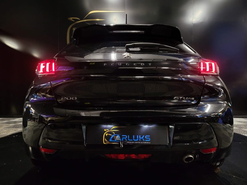 PEUGEOT 208 1.2 PureTech 100cv EAT8 GT LINE I-COCKPIT / GRAND GPS / LUMIERE D\'AMBIANCE / 1er MAIN