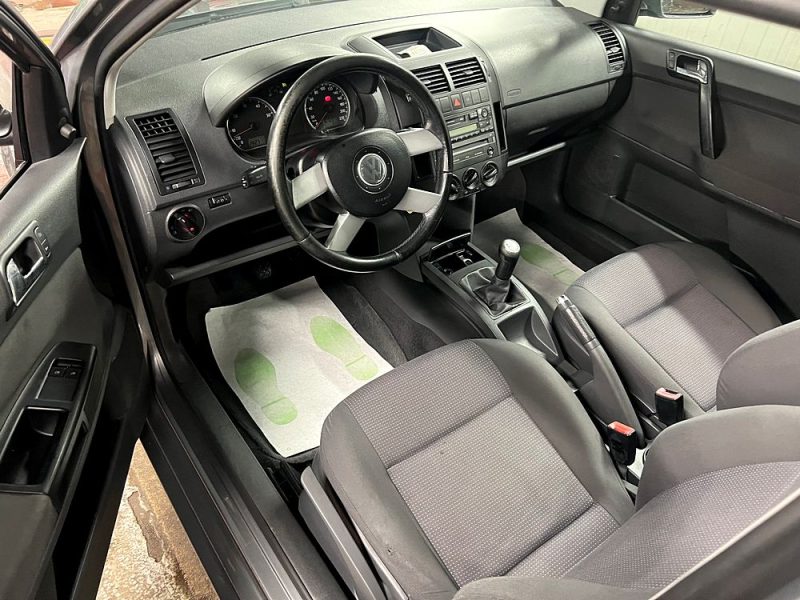 VOLKSWAGEN POLO IV 1.4 75 Cv 5 PLACES / CLIMATISATION REGULATEUR CRIT AIR 2 - GARANTIE 6 MOIS