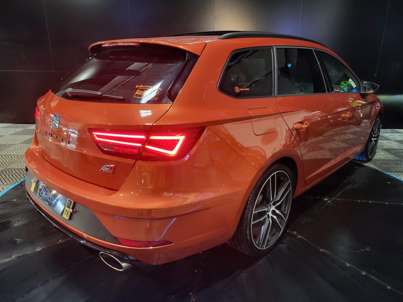 SEAT LEON CUPRA ST 2.0 TSI 300cv 4Drive DSG6 / APPLE CARPLAY/TOIT OUVRANT/SIEGES CHAUFFANT