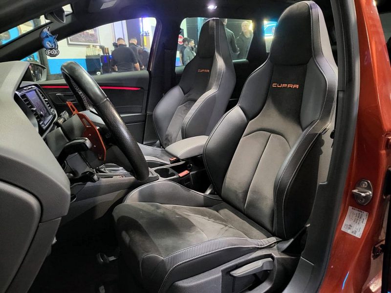 SEAT LEON CUPRA ST 2.0 TSI 300cv 4Drive DSG6 / APPLE CARPLAY/TOIT OUVRANT/SIEGES CHAUFFANT