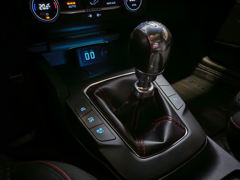 FORD FOCUS IV 2.0 EcoBlue 150cv ST-line / 1er MAIN / CARPLAY / TOIT OUVRANT