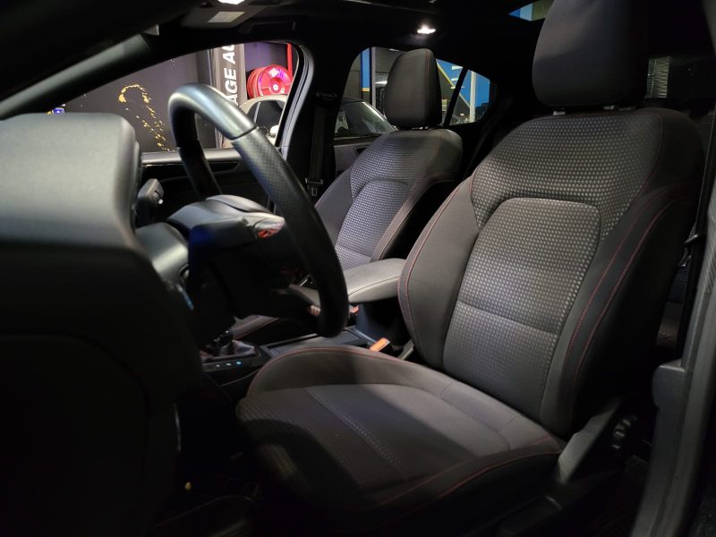FORD FOCUS IV 2.0 EcoBlue 150cv ST-line / 1er MAIN / CARPLAY / TOIT OUVRANT