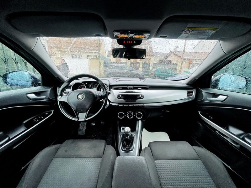 ALFA ROMEO GIULIETTA 2011