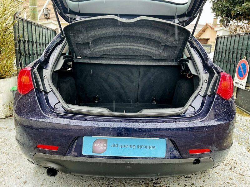 ALFA ROMEO GIULIETTA 2011