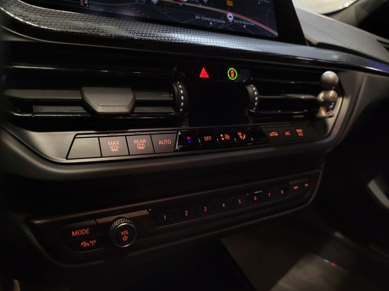 BMW SERIE 1 116d (F40) 116cv PACK M SPORT SHADOW LINE / VIRTUAL COCKPIT / KEYLESS / CAMERA