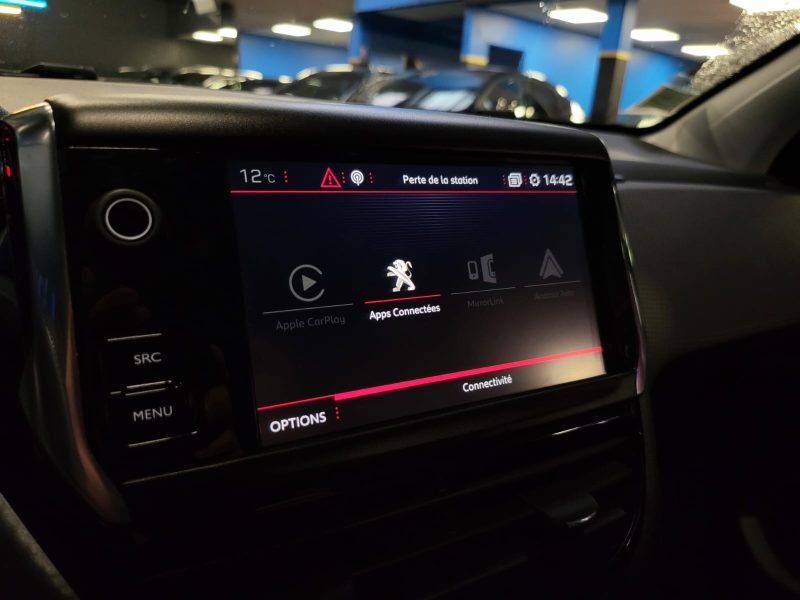 PEUGEOT 208 1.2 PureTech 110cv GT LINE CARPLAY / VOLANT MEPLAT SURPICURE ROUGE 1ER MAIN