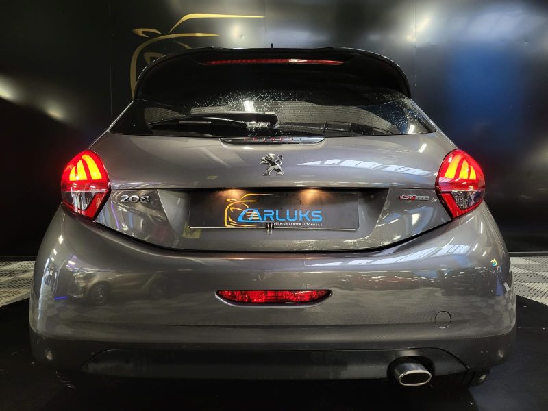 PEUGEOT 208 1.2 PureTech 110cv GT LINE CARPLAY / VOLANT MEPLAT SURPICURE ROUGE 1ER MAIN