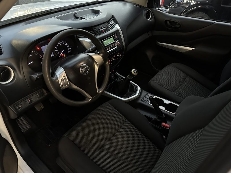 NISSAN NP300 NAVA 2017