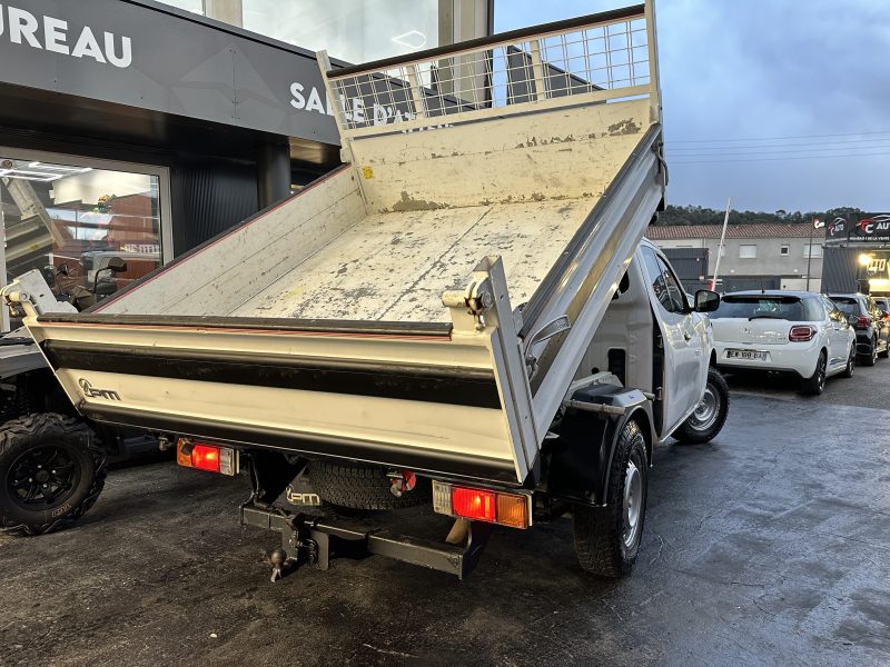 NISSAN NP300 NAVA 2017