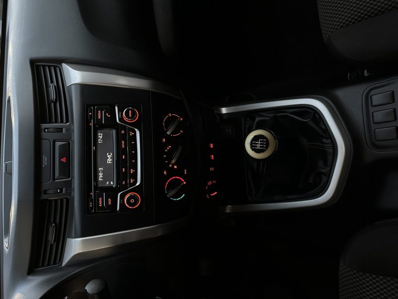 NISSAN NP300 NAVA 2017