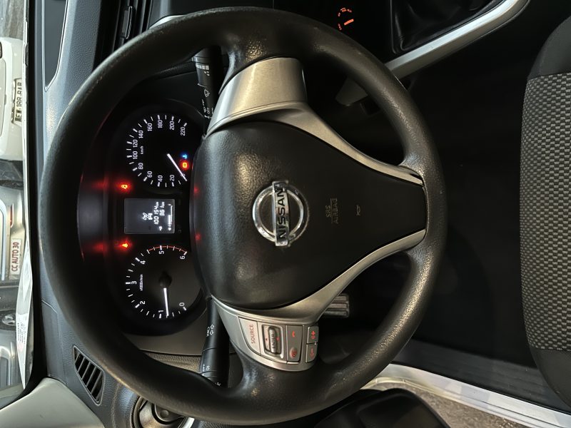 NISSAN NP300 NAVA 2017