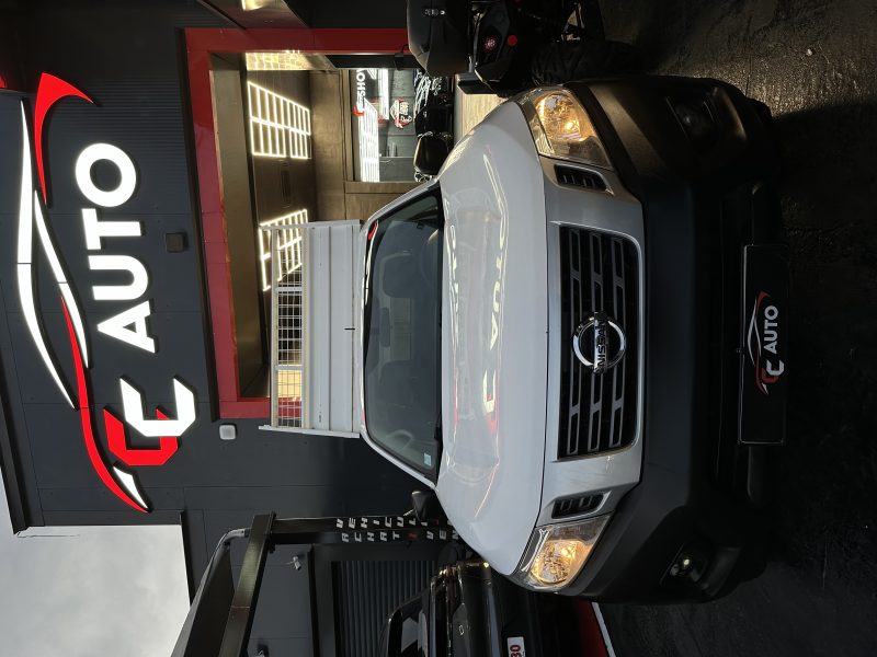 NISSAN NP300 NAVA 2017