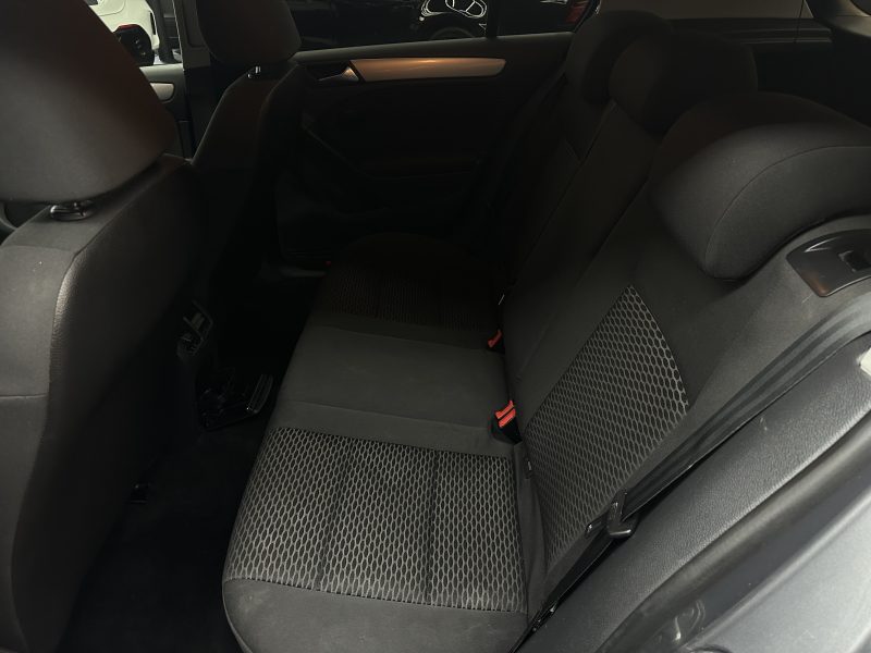 VOLKSWAGEN GOLF 2011