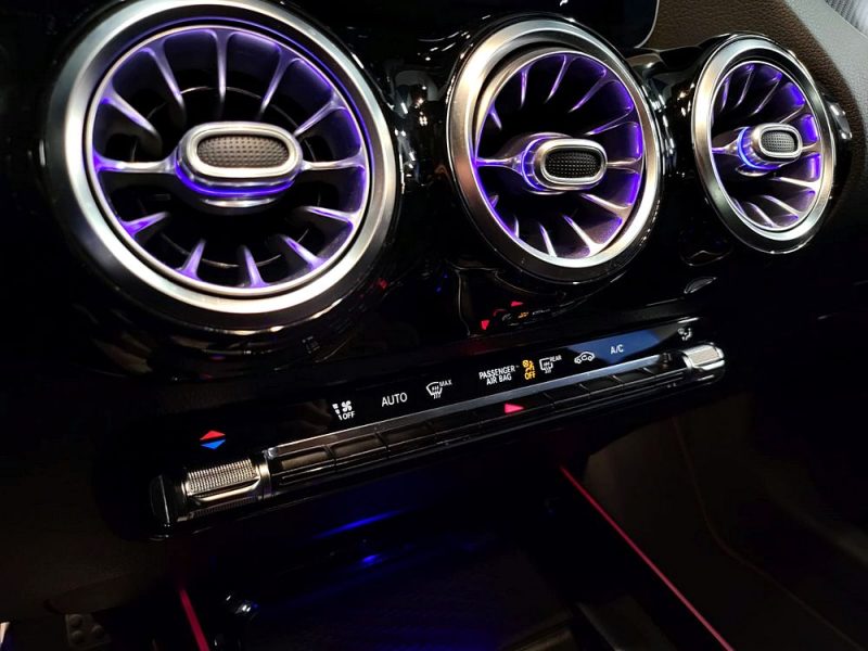 MERCEDES GLA GLA 220d 4MATIC 190cv EDITION ONE /PACK AERO GLA 45+TOIT OUVRANT+ATTELAGE/