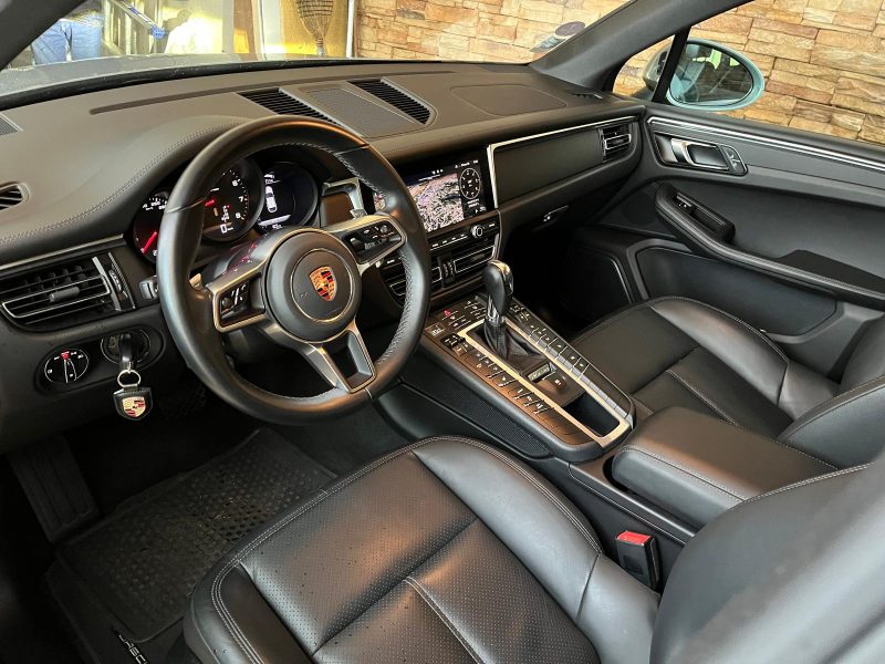 PORSCHE MACAN 2020