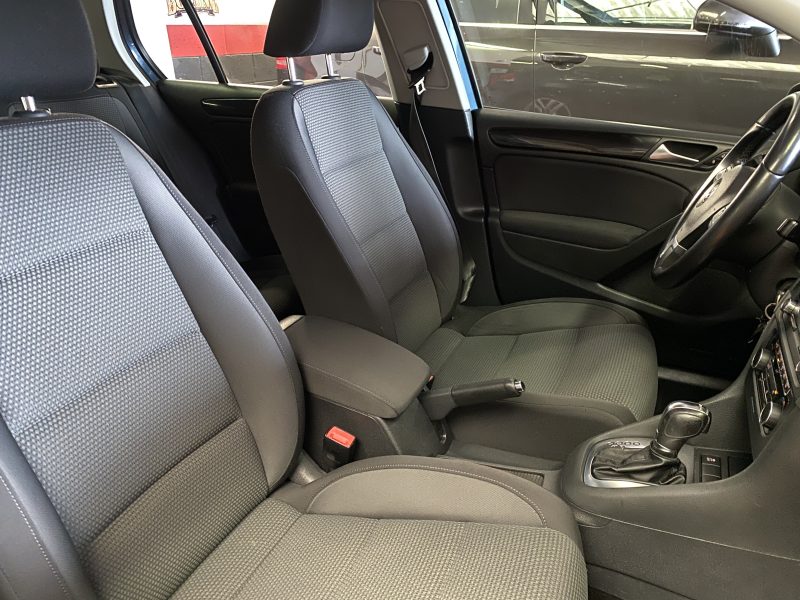 VOLKSWAGEN GOLF VI 2012