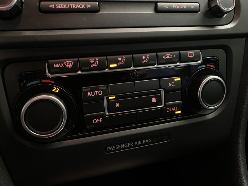 VOLKSWAGEN GOLF VI 2012