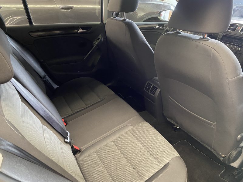 VOLKSWAGEN GOLF VI 2012