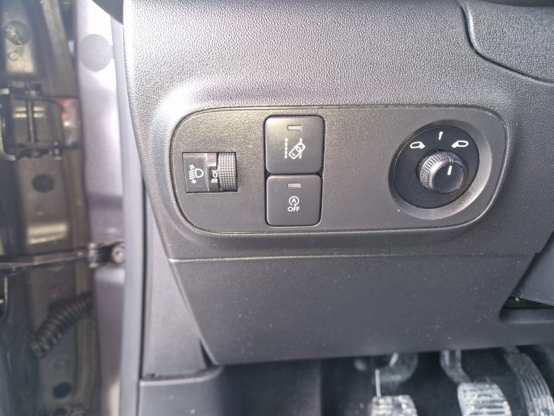 CITROEN C3 III 1,2 THP 110CH FEEL 2020 1 ERE MAIN