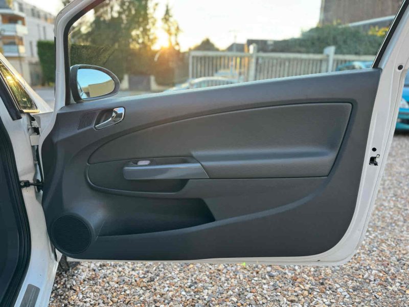 OPEL CORSA D 2012 1.4 100cv