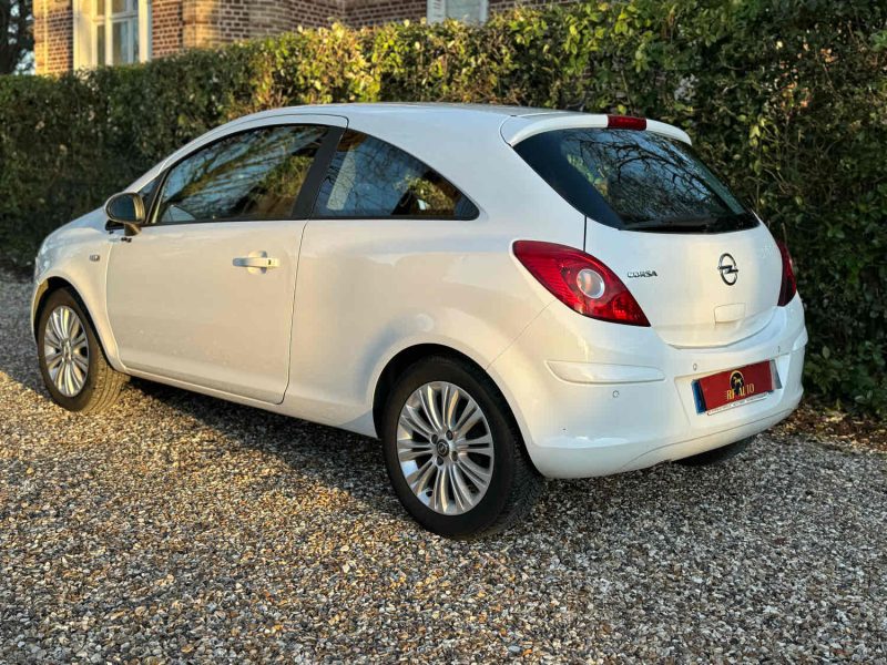 OPEL CORSA D 2012 1.4 100cv