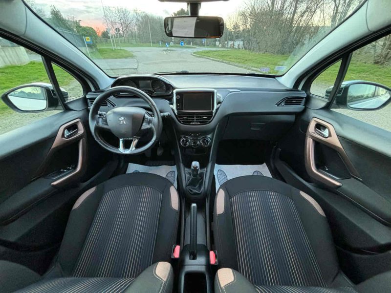 PEUGEOT 208 I 1.2 VTI 82 CH BVM5 URBAN SOUL