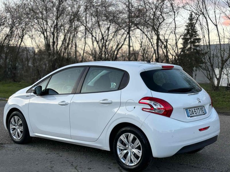 PEUGEOT 208 I 1.2 VTI 82 CH BVM5 URBAN SOUL