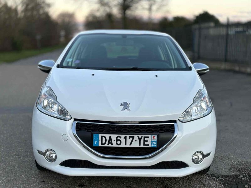 PEUGEOT 208 I 1.2 VTI 82 CH BVM5 URBAN SOUL