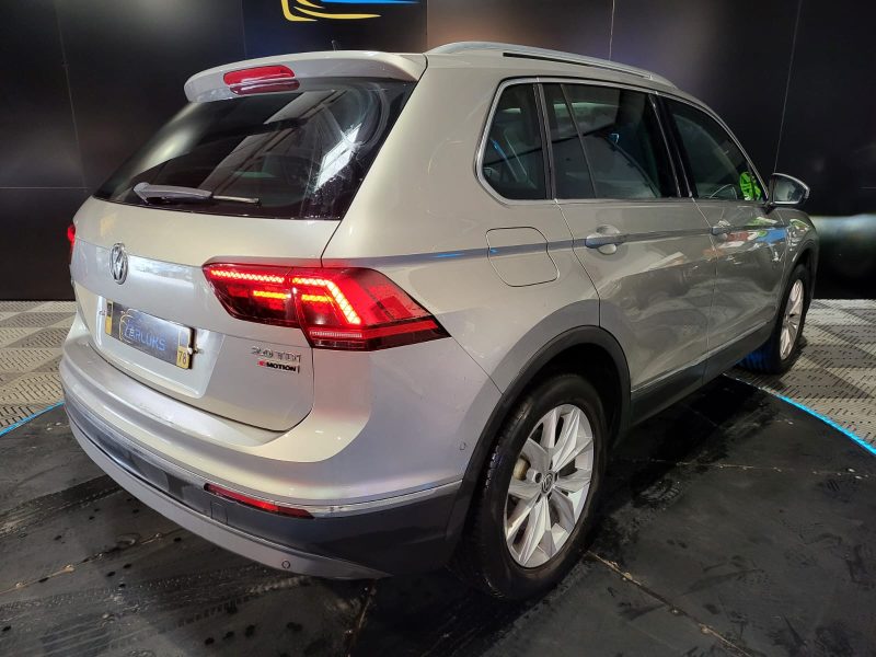 VOLKSWAGEN TIGUAN 2.0 TDI 150cv Carat Exclusive DSG7 / SIEGES CHAUFFANT/TOIT OUVRANT/CAMERA DE RECUL