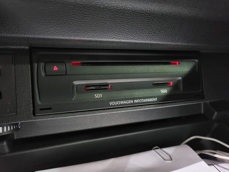 VOLKSWAGEN TIGUAN 2.0 TDI 150cv Carat Exclusive DSG7 / SIEGES CHAUFFANT/TOIT OUVRANT/CAMERA DE RECUL