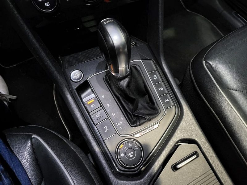 VOLKSWAGEN TIGUAN 2.0 TDI 150cv Carat Exclusive DSG7 / SIEGES CHAUFFANT/TOIT OUVRANT/CAMERA DE RECUL