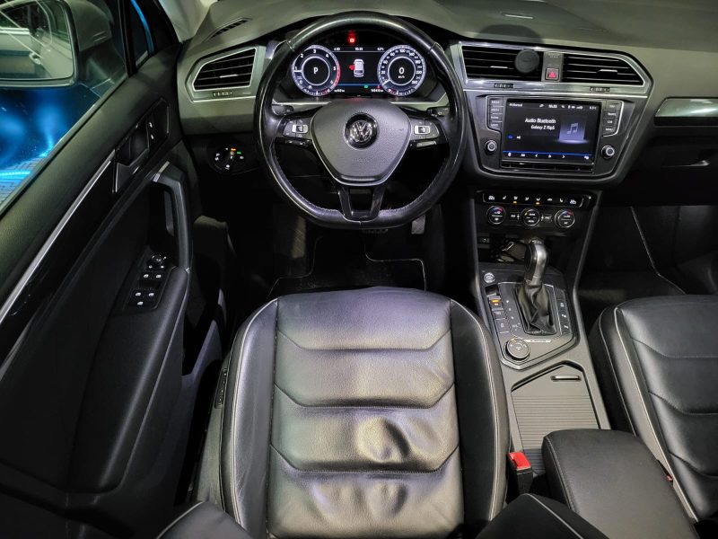 VOLKSWAGEN TIGUAN 2.0 TDI 150cv Carat Exclusive DSG7 / SIEGES CHAUFFANT/TOIT OUVRANT/CAMERA DE RECUL