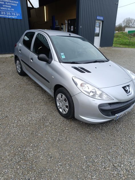 PEUGEOT 206+ 