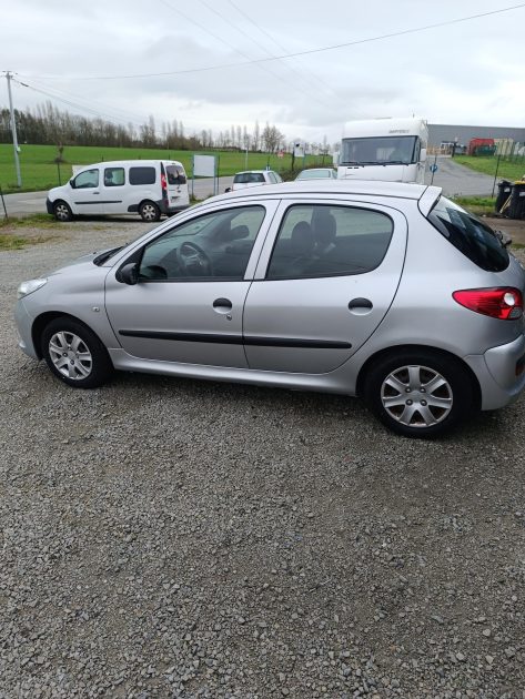 PEUGEOT 206+ 