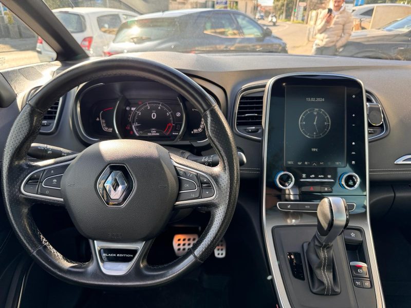 Renault GRAND Scénic 7places IV INTENSE BLACK EDITION 1.3 TCe FAP 140ch automatique