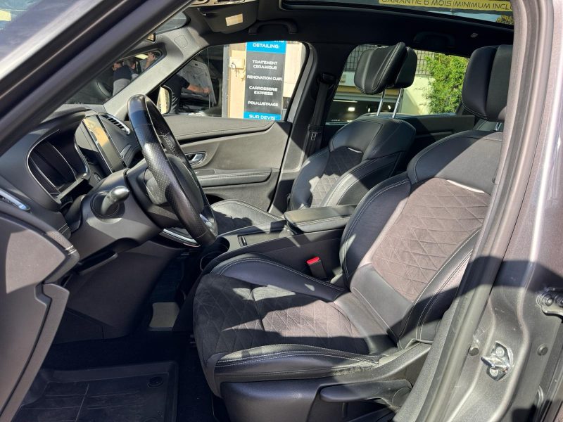 Renault GRAND Scénic 7places IV INTENSE BLACK EDITION 1.3 TCe FAP 140ch automatique