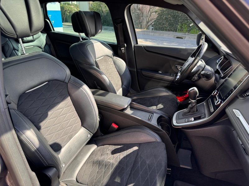 Renault GRAND Scénic 7places IV INTENSE BLACK EDITION 1.3 TCe FAP 140ch automatique