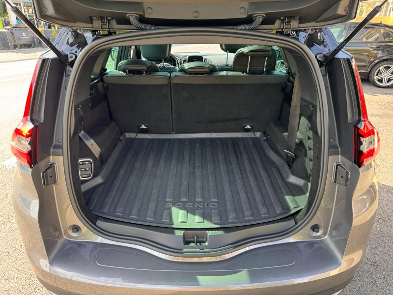 Renault GRAND Scénic 7places IV INTENSE BLACK EDITION 1.3 TCe FAP 140ch automatique