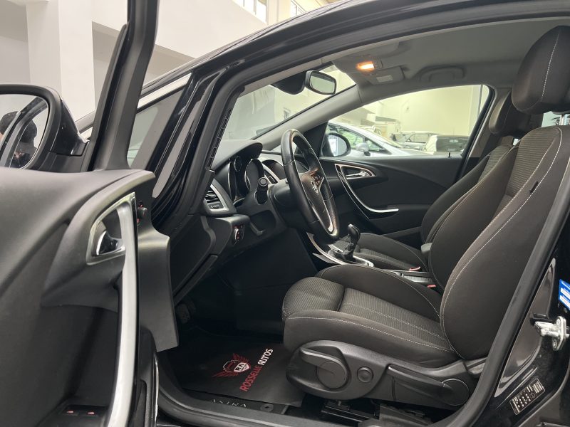 OPEL ASTRA 1.6 TURBO 180CH SPORTS TOURER