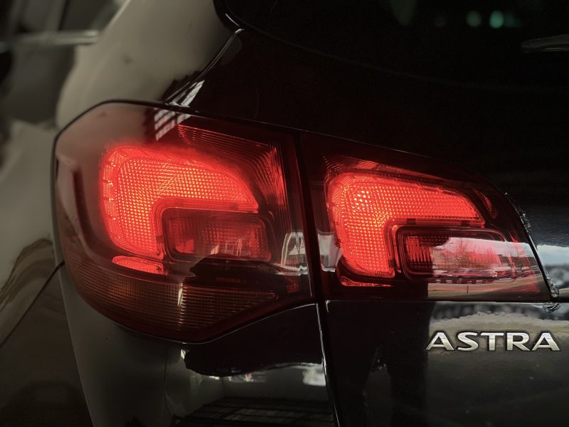 OPEL ASTRA 1.6 TURBO 180CH SPORTS TOURER