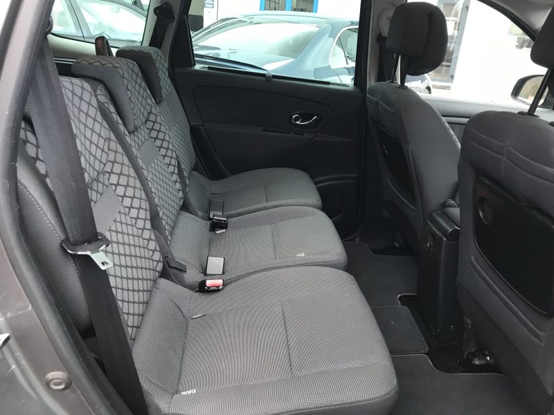 GRAND SCENIC III - 7 PLACES - 1.6 DCI 130 cv 15th -GARANTIE 6 MOIS