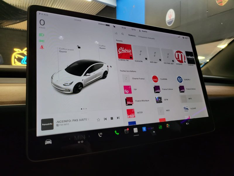 TESLA MODEL 3 STANDART RANGE PLUS 275cv / GARANTIE CONSTRUCTEUR / TOIT PANO / FULL LED / FAIBLE KILO