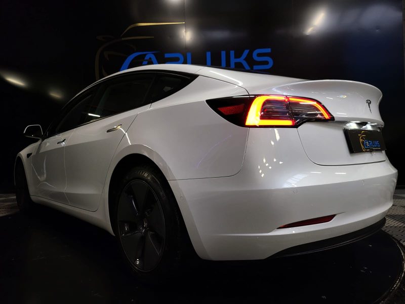 TESLA MODEL 3 STANDART RANGE PLUS 275cv / GARANTIE CONSTRUCTEUR / TOIT PANO / FULL LED / FAIBLE KILO