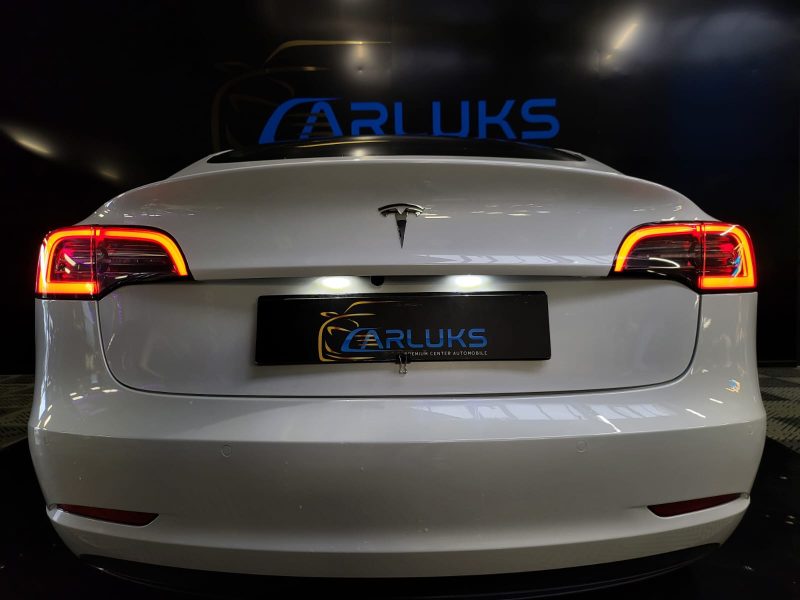 TESLA MODEL 3 STANDART RANGE PLUS 275cv / GARANTIE CONSTRUCTEUR / TOIT PANO / FULL LED / FAIBLE KILO