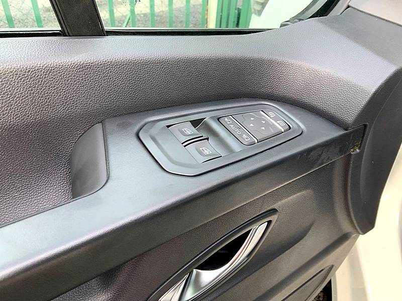 RENAULT TRAFIC FOURGON 2024