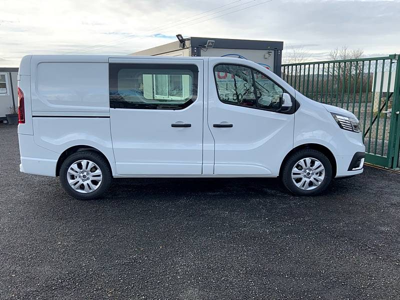 RENAULT TRAFIC FOURGON 2024
