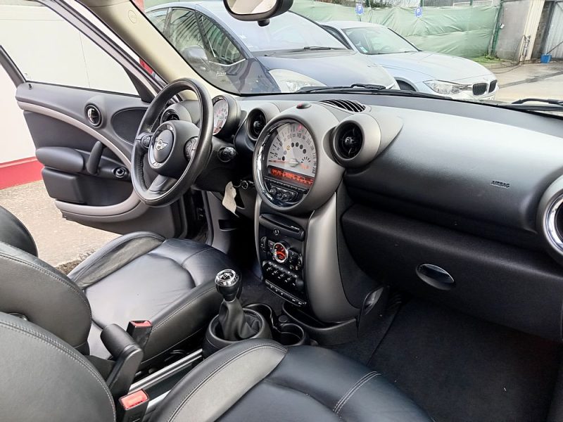 MINI MINI COUNTRYMAN 2011